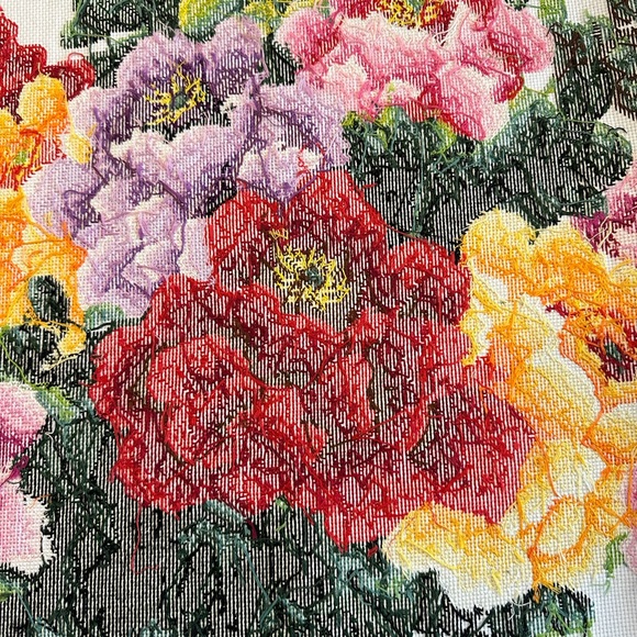 Original Hand-Embroidered Floral Tapestry - Picture 9 of 11